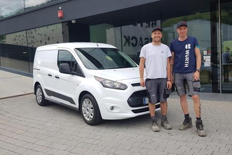 ford-transit-rieder-ivan-mit-mitarbeiter-thomas