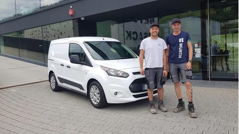 ford-transit-rieder-ivan-mit-mitarbeiter-thomas