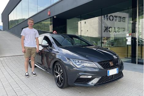 cupra-leon-st-4d-gn485jw-hannes-pichler